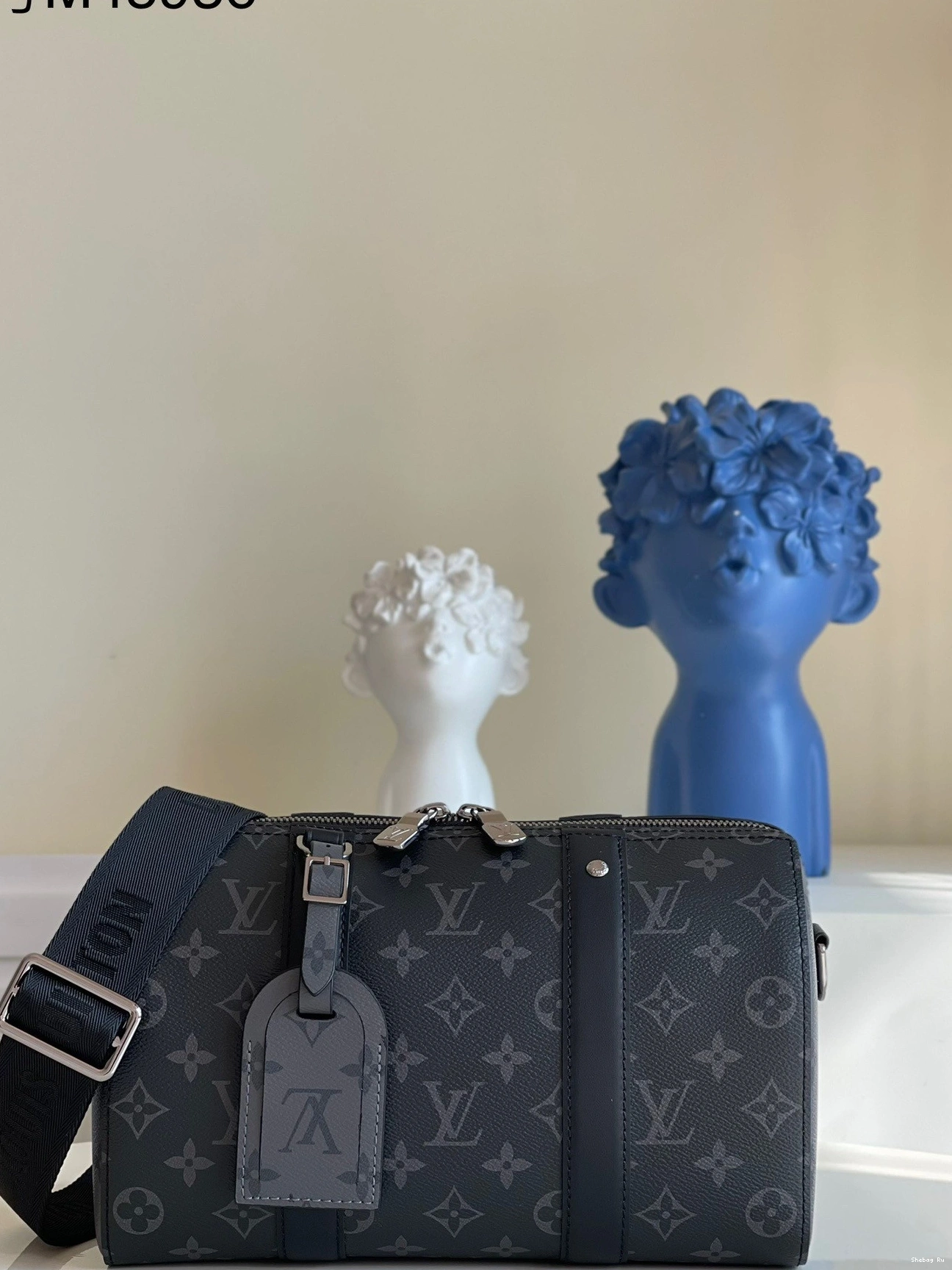 Vuitton CITY Louis KEEPALL 0724